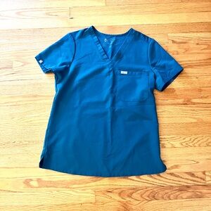 Figs caribbean blue scrub top